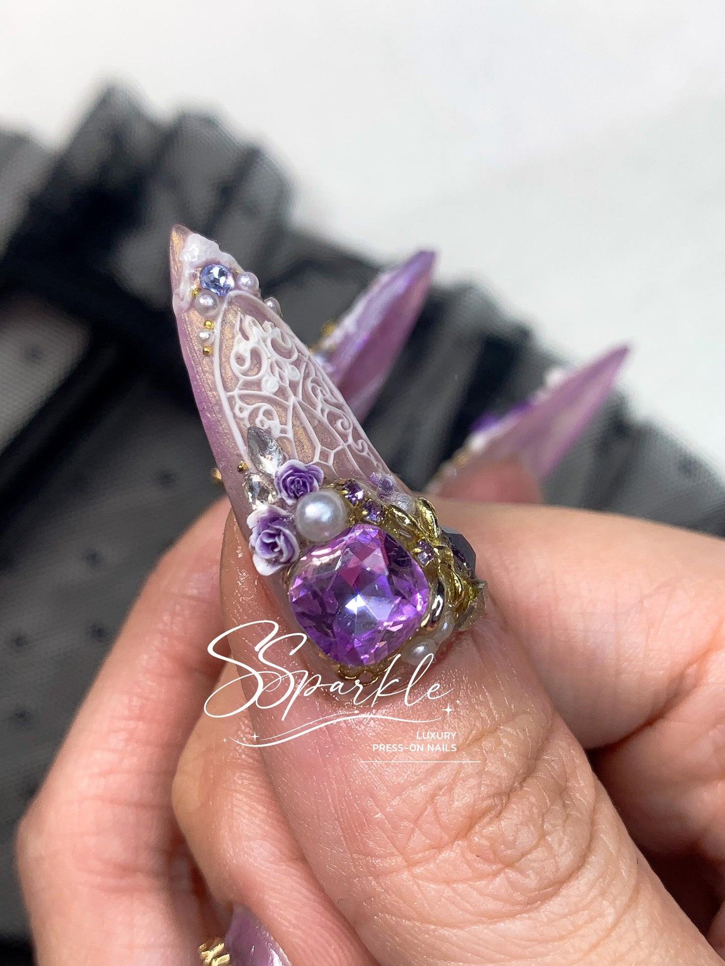 Baroque Serenade Press-on Nails