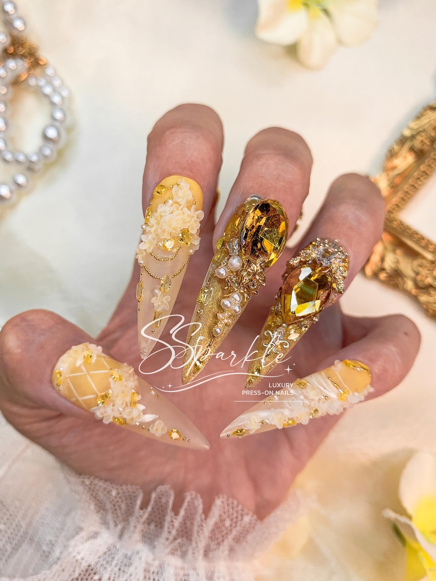 Time Woven Into Gold | Aglaea Honkai:Star Rail Inspired Nail Art