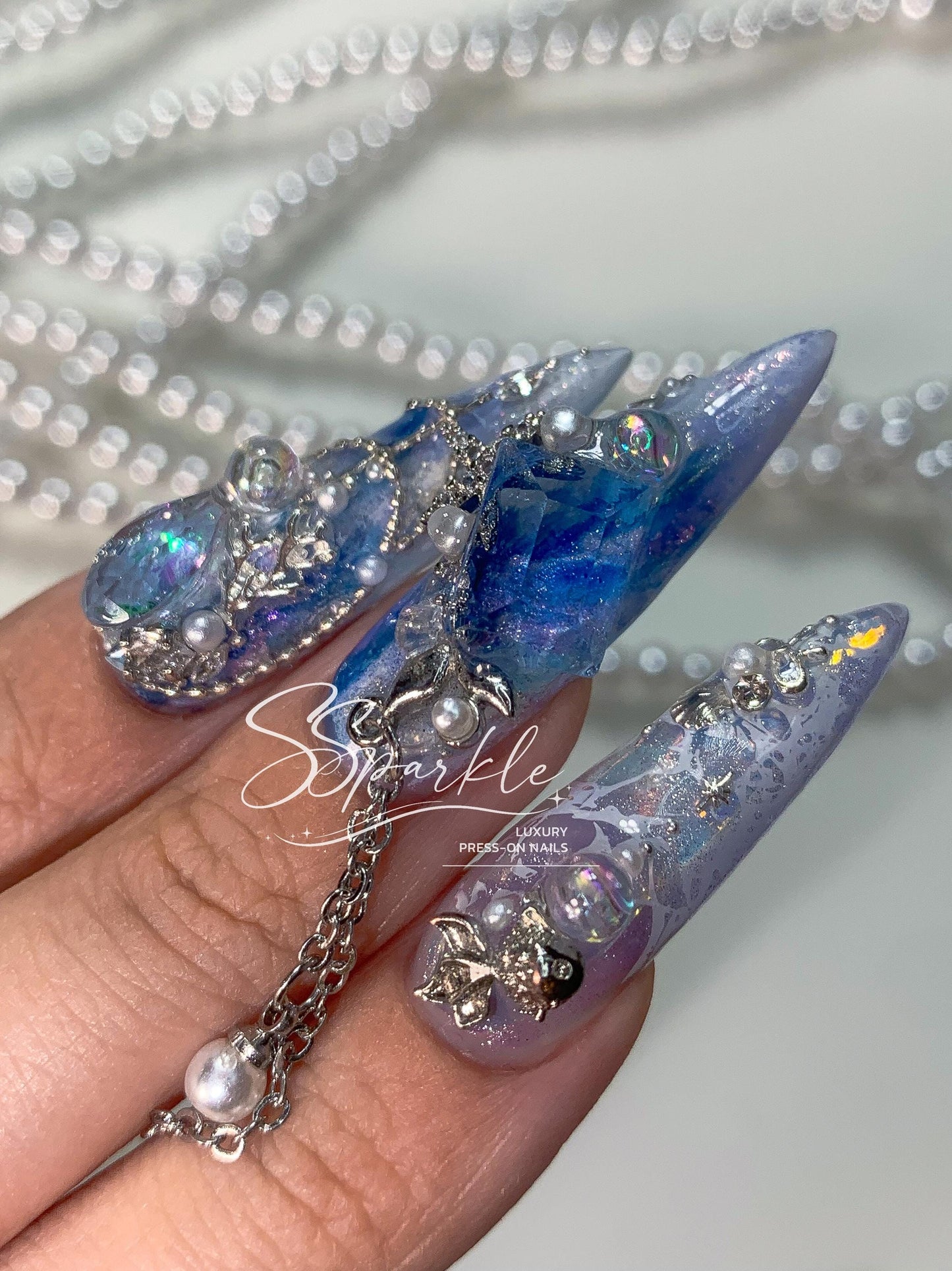 Royal Tides Press-on Nails