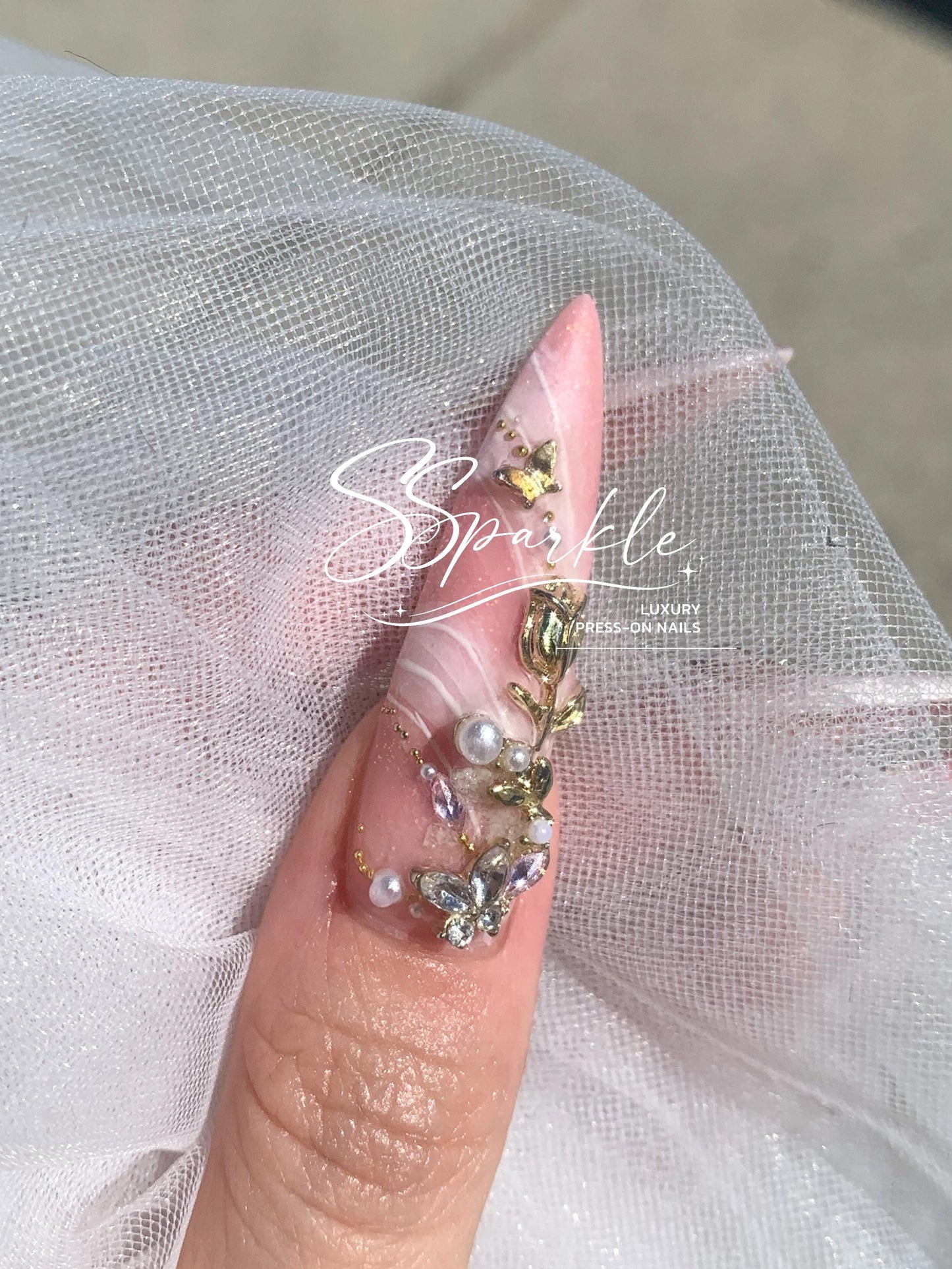 Rose Quartz Reverie Press-on Nails
