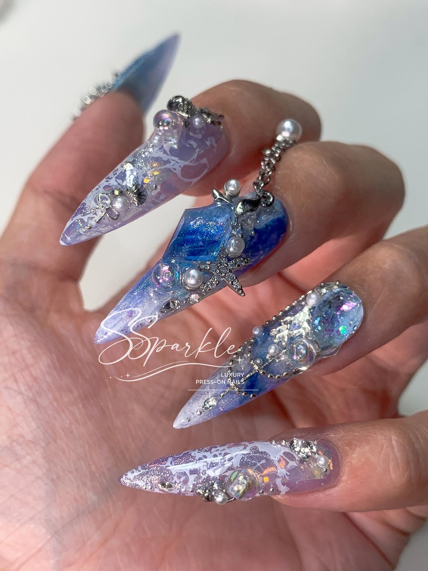 Royal Tides Press-on Nails
