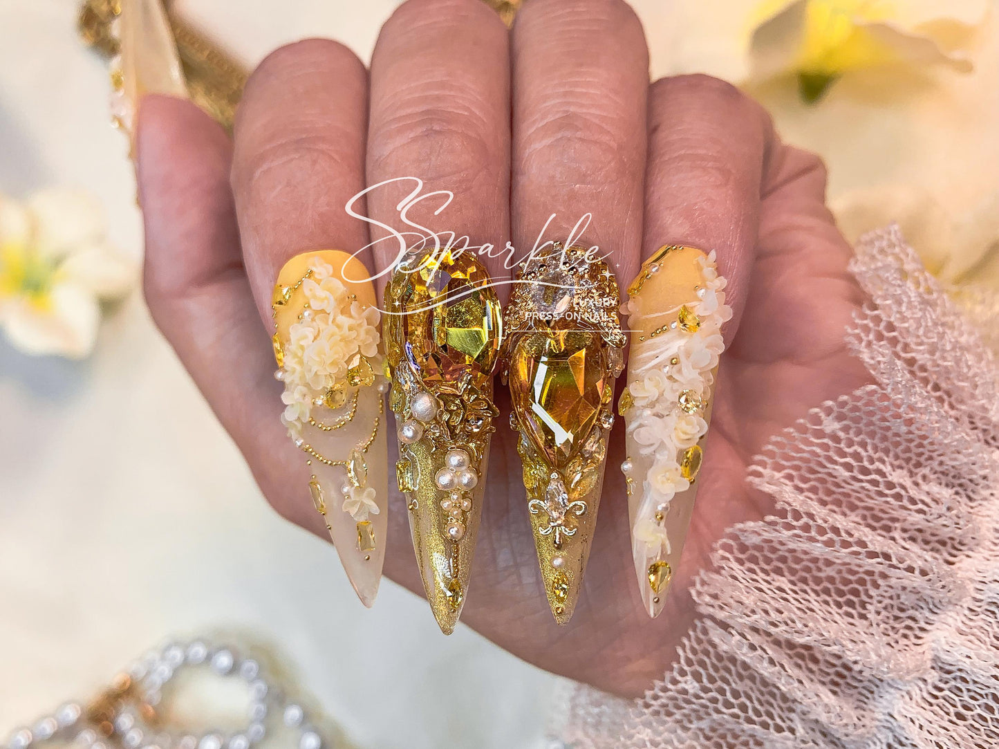 Time Woven Into Gold | Aglaea Honkai:Star Rail Inspired Nail Art