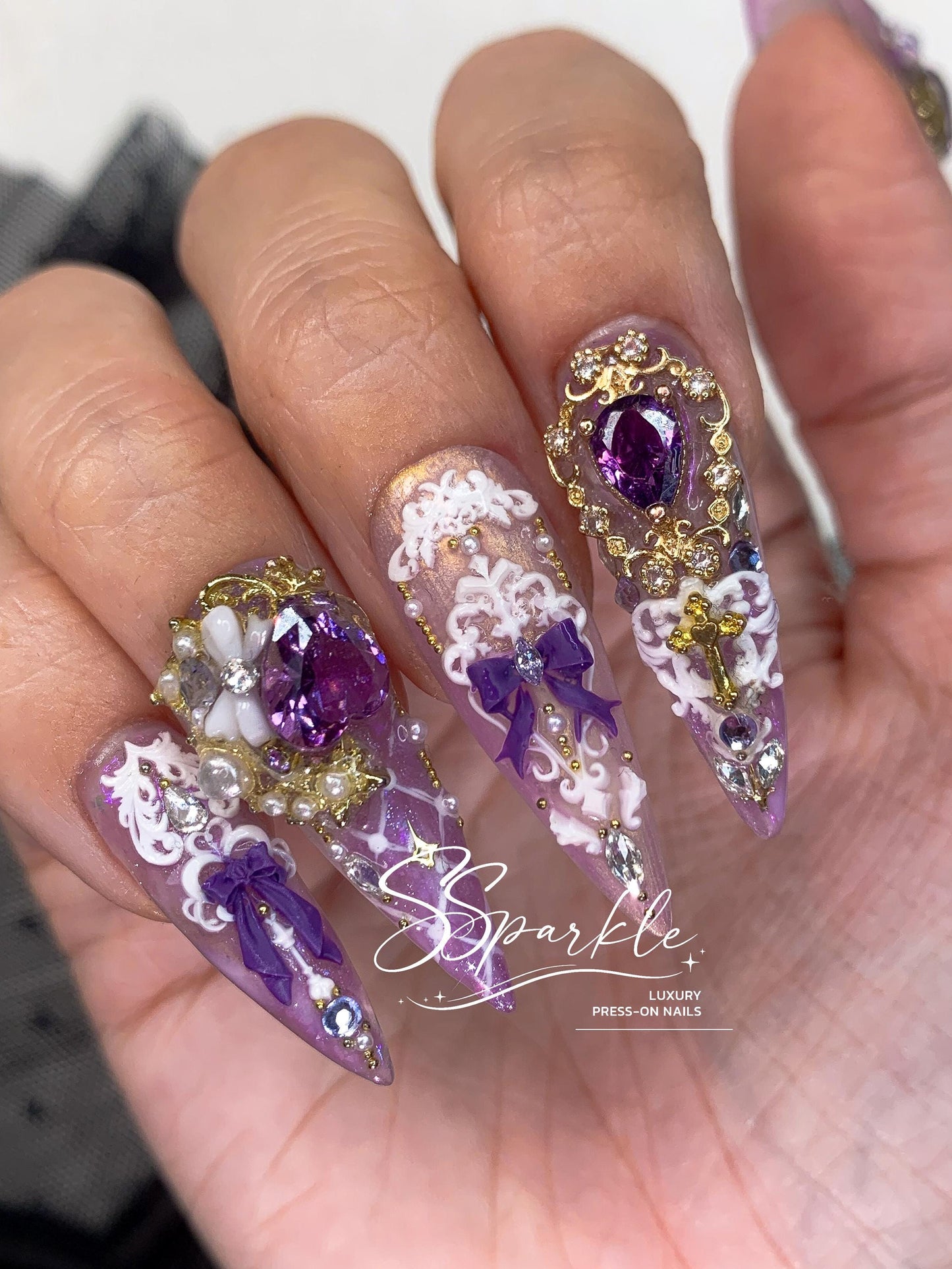 Baroque Serenade Press-on Nails
