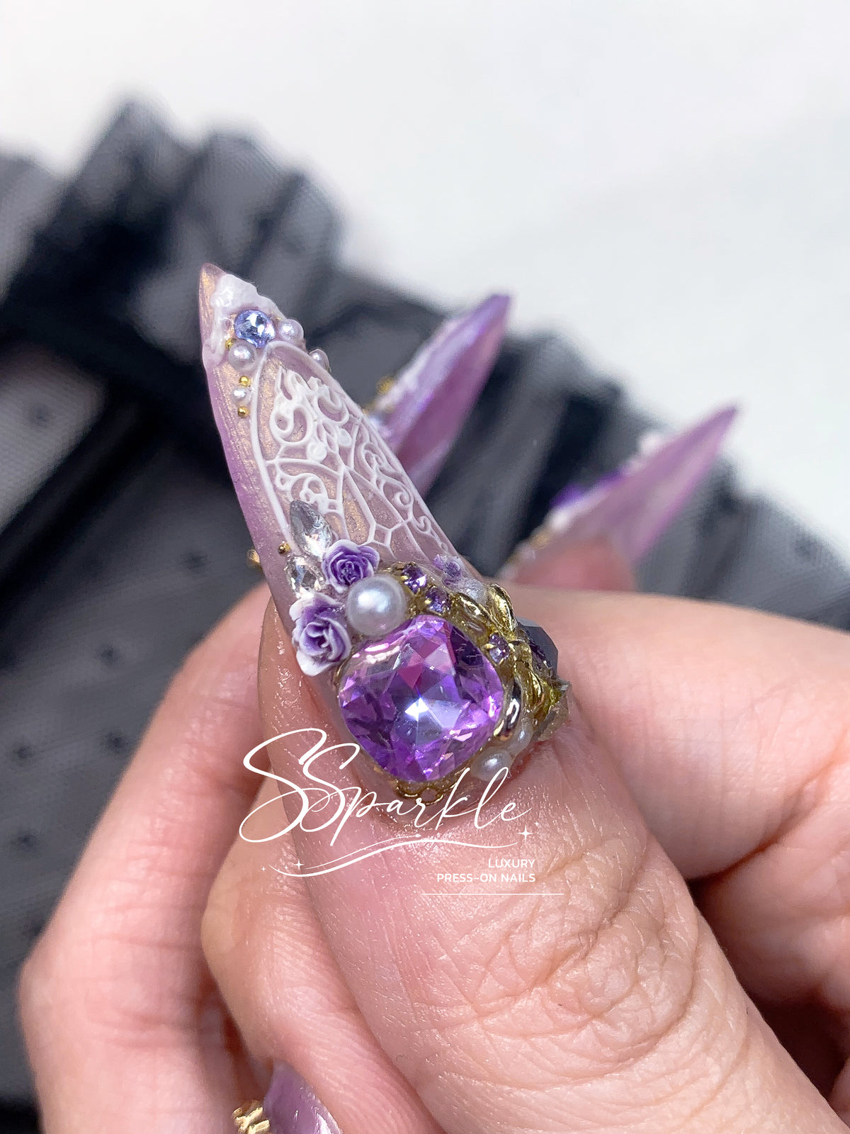 Baroque Serenade Press-on Nails