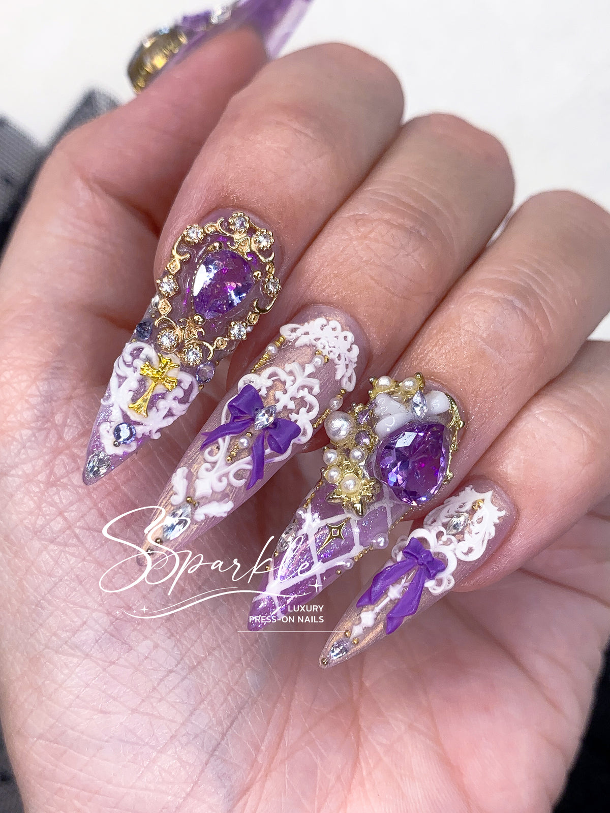 Baroque Serenade Press-on Nails