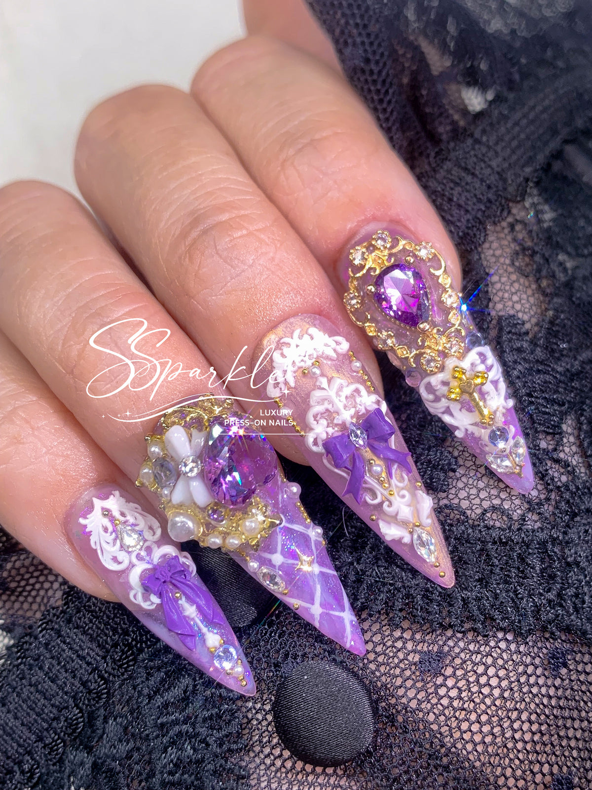 Baroque Serenade Press-on Nails