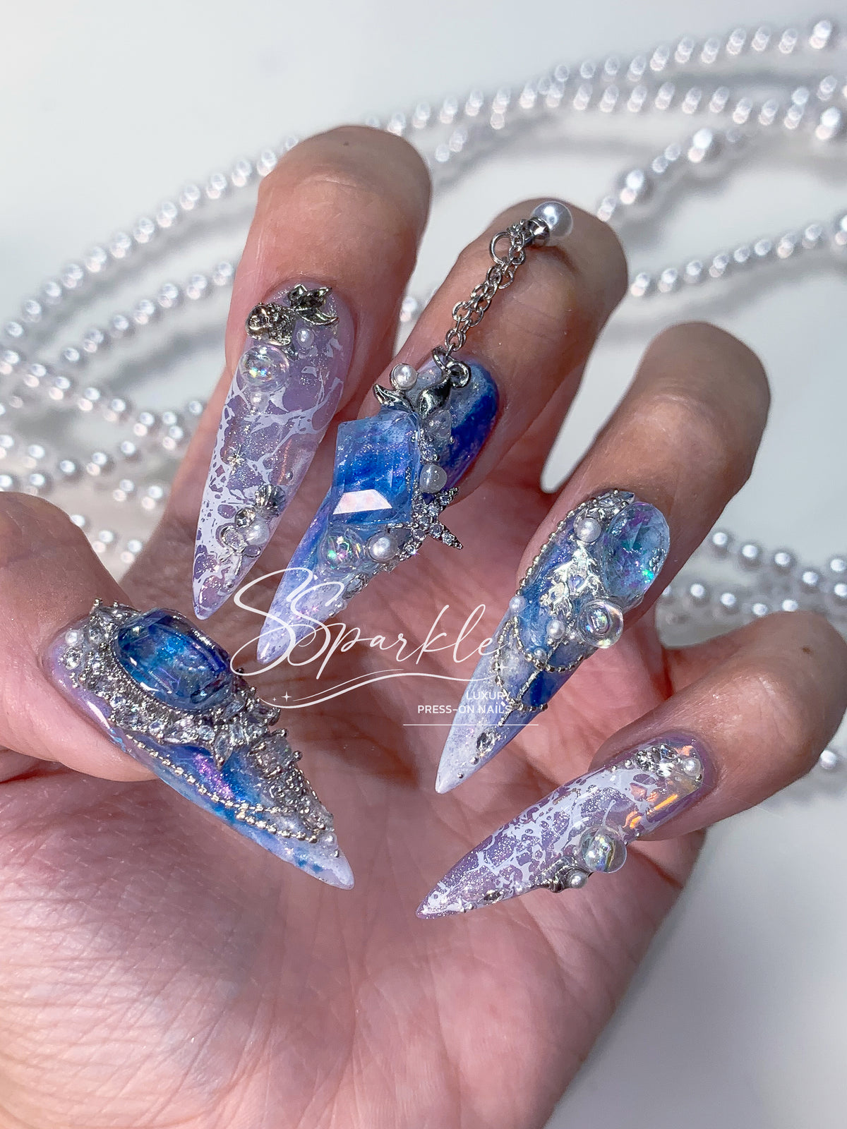 Royal Tides Press-on Nails