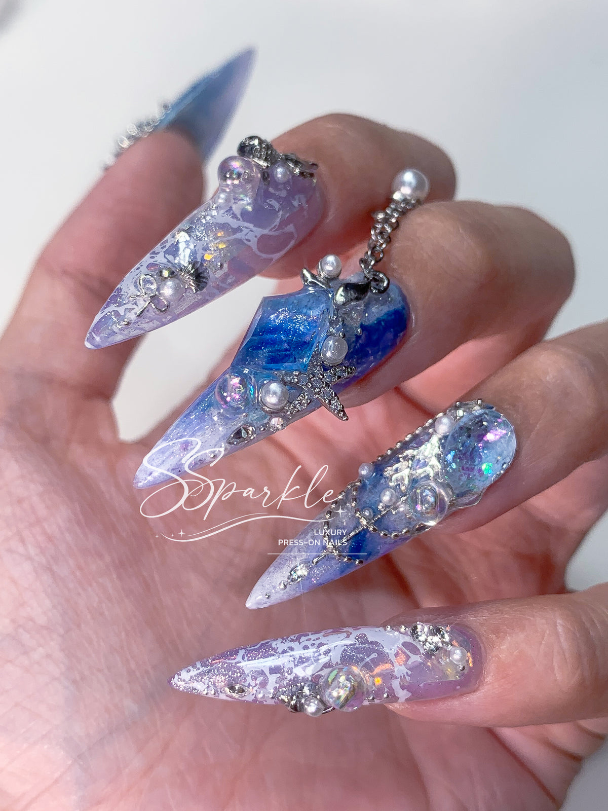 Royal Tides Press-on Nails