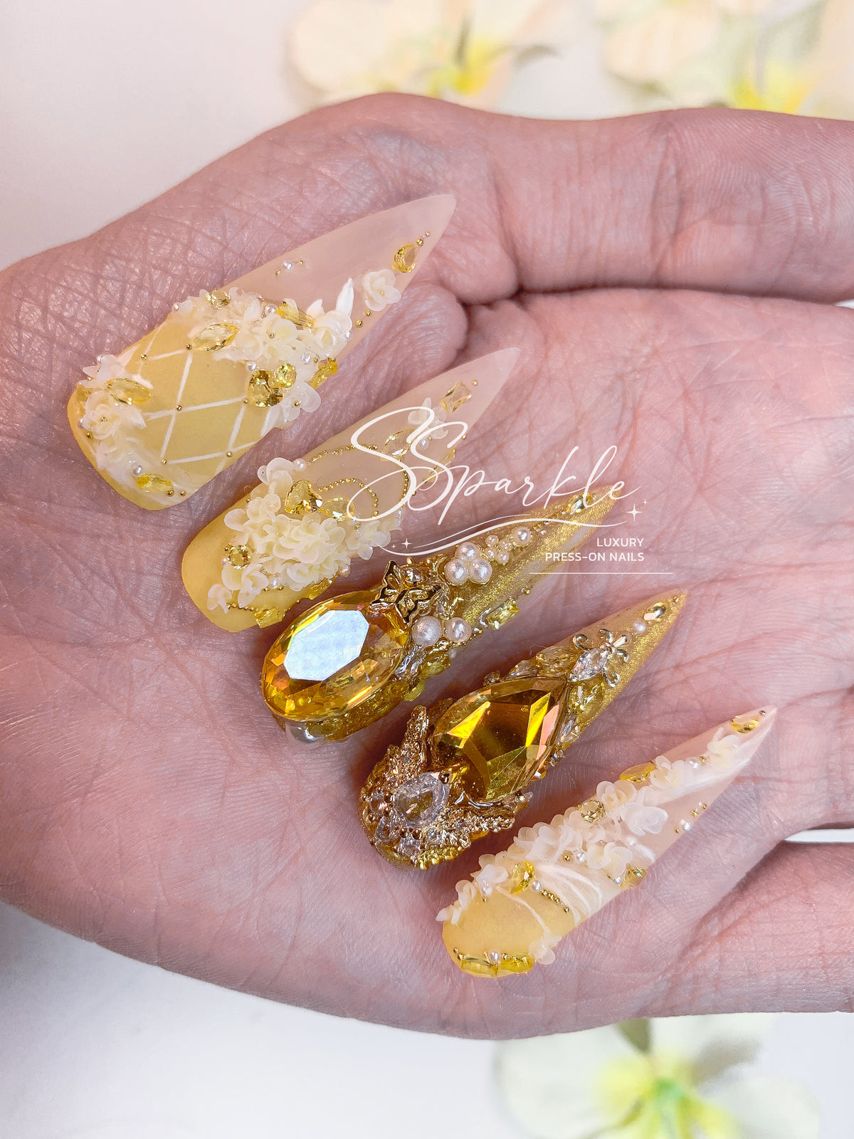 Time Woven Into Gold | Aglaea Honkai:Star Rail Inspired Nail Art