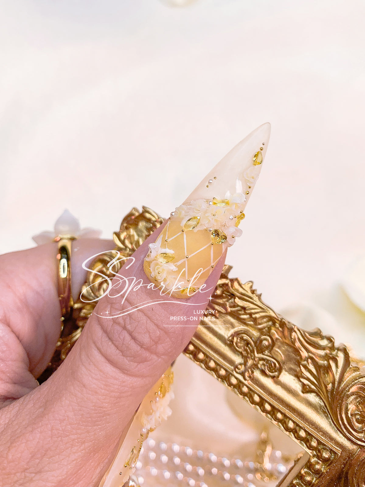Time Woven Into Gold | Aglaea Honkai:Star Rail Inspired Nail Art