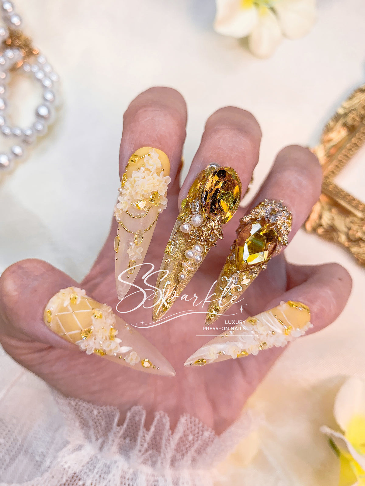 Time Woven Into Gold | Aglaea Honkai:Star Rail Inspired Nail Art