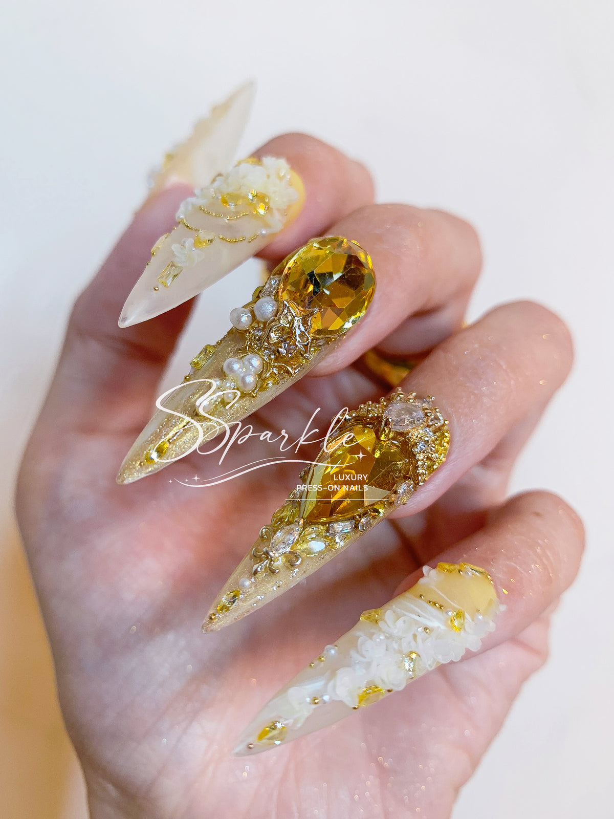 Time Woven Into Gold | Aglaea Honkai:Star Rail Inspired Nail Art