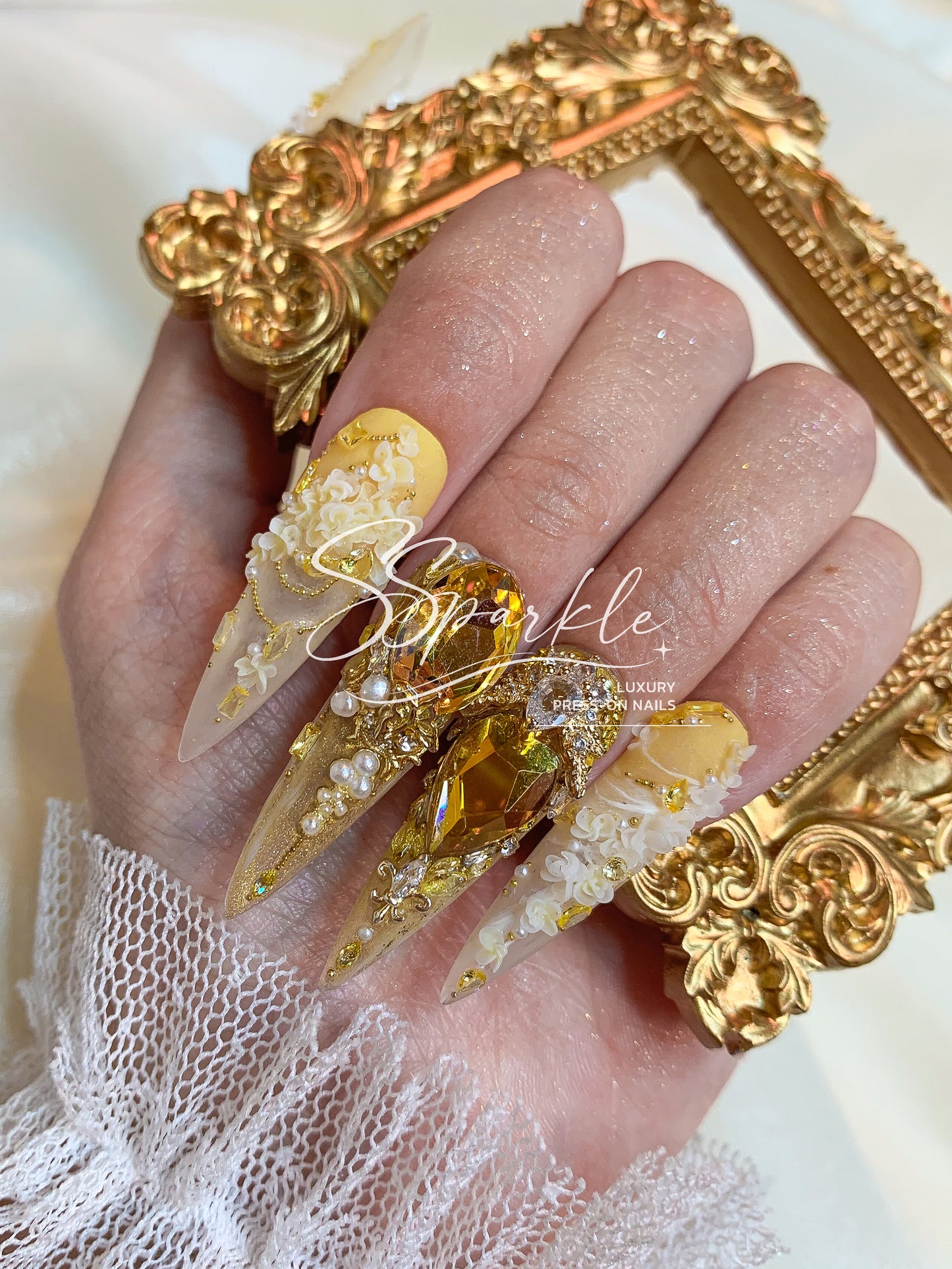 Time Woven Into Gold | Aglaea Honkai:Star Rail Inspired Nail Art