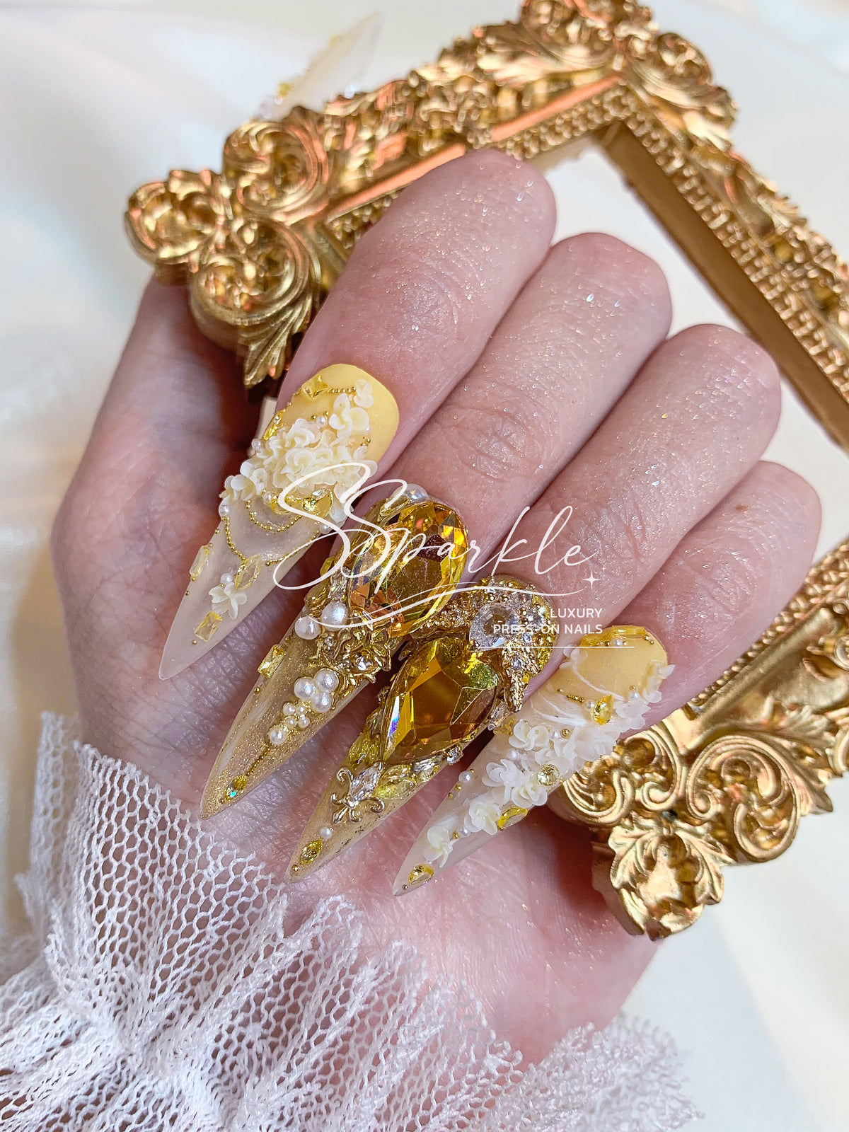 Time Woven Into Gold | Aglaea Honkai:Star Rail Inspired Nail Art