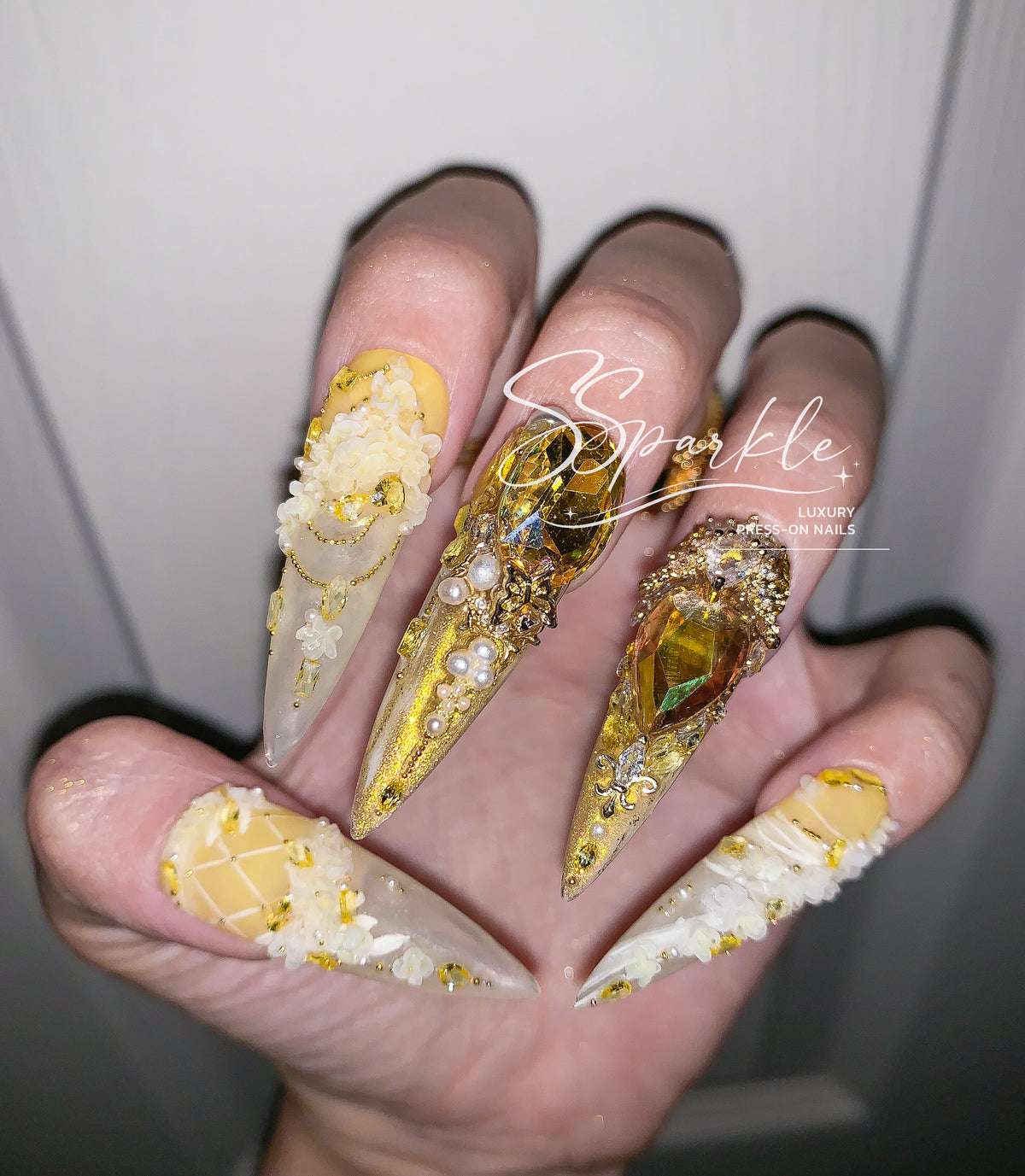 Time Woven Into Gold | Aglaea Honkai:Star Rail Inspired Nail Art