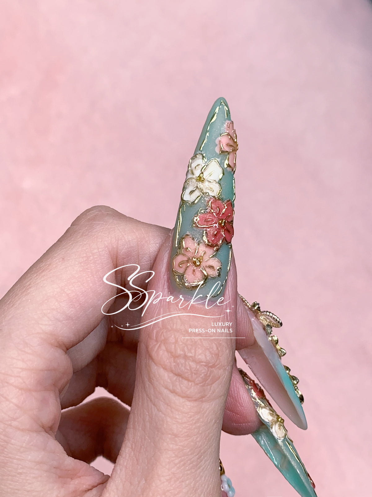 Yuzen Blossom Press-on Nails