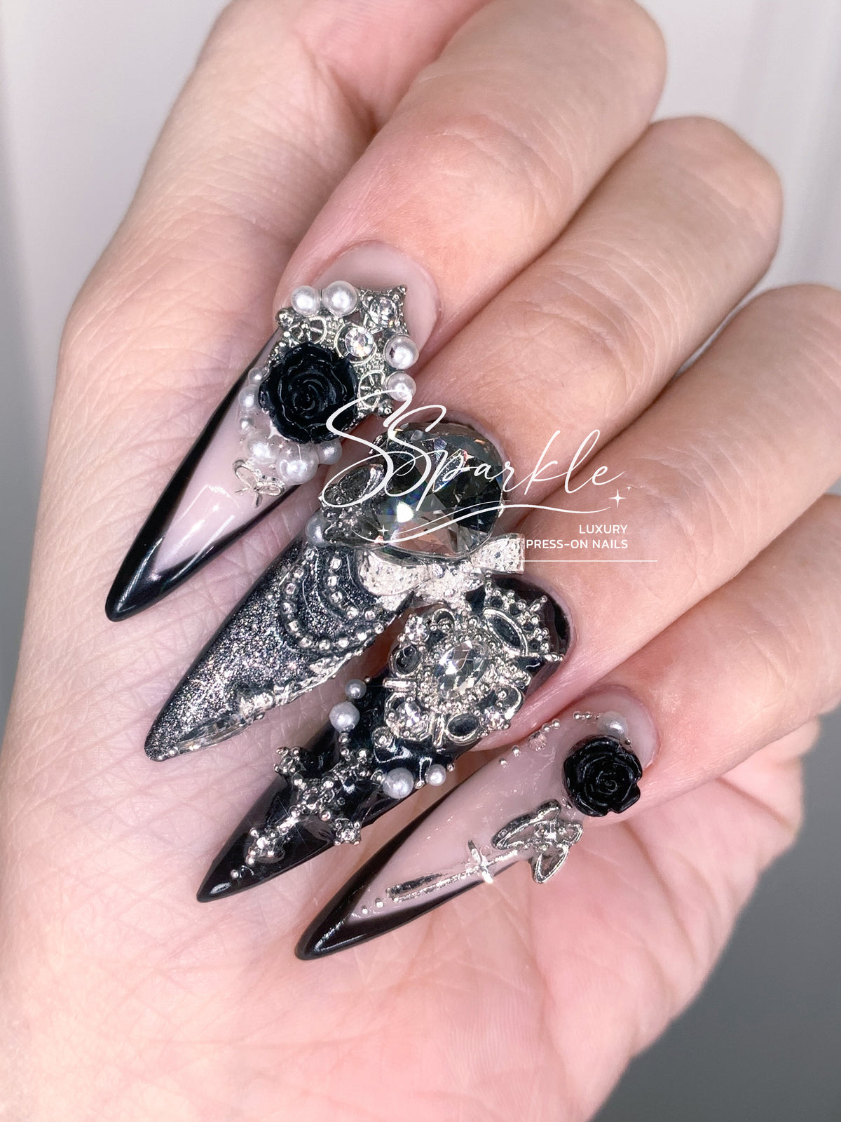 Obsidian Rose Press-on Nails