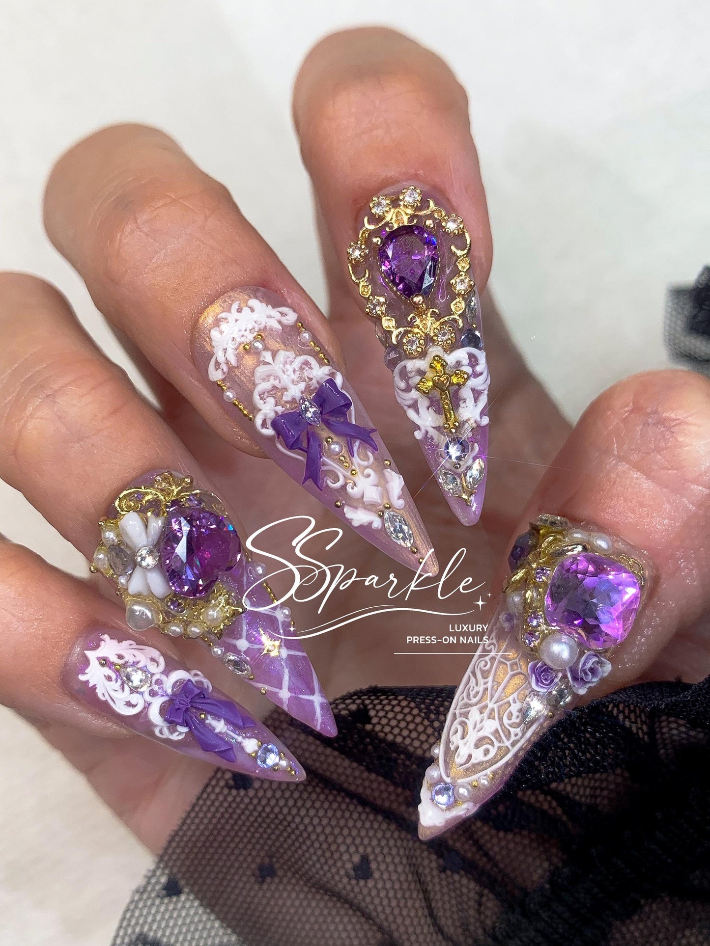Baroque Serenade Press-on Nails