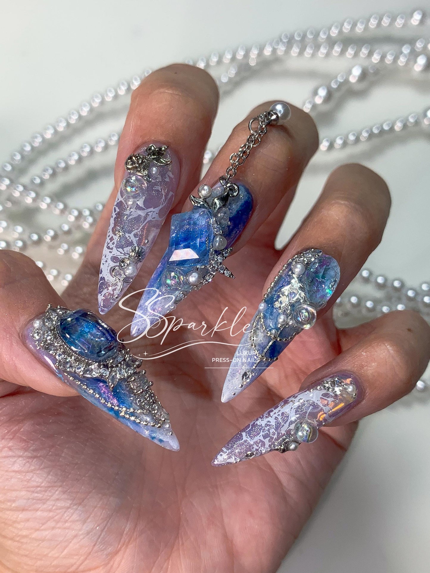 Royal Tides Press-on Nails