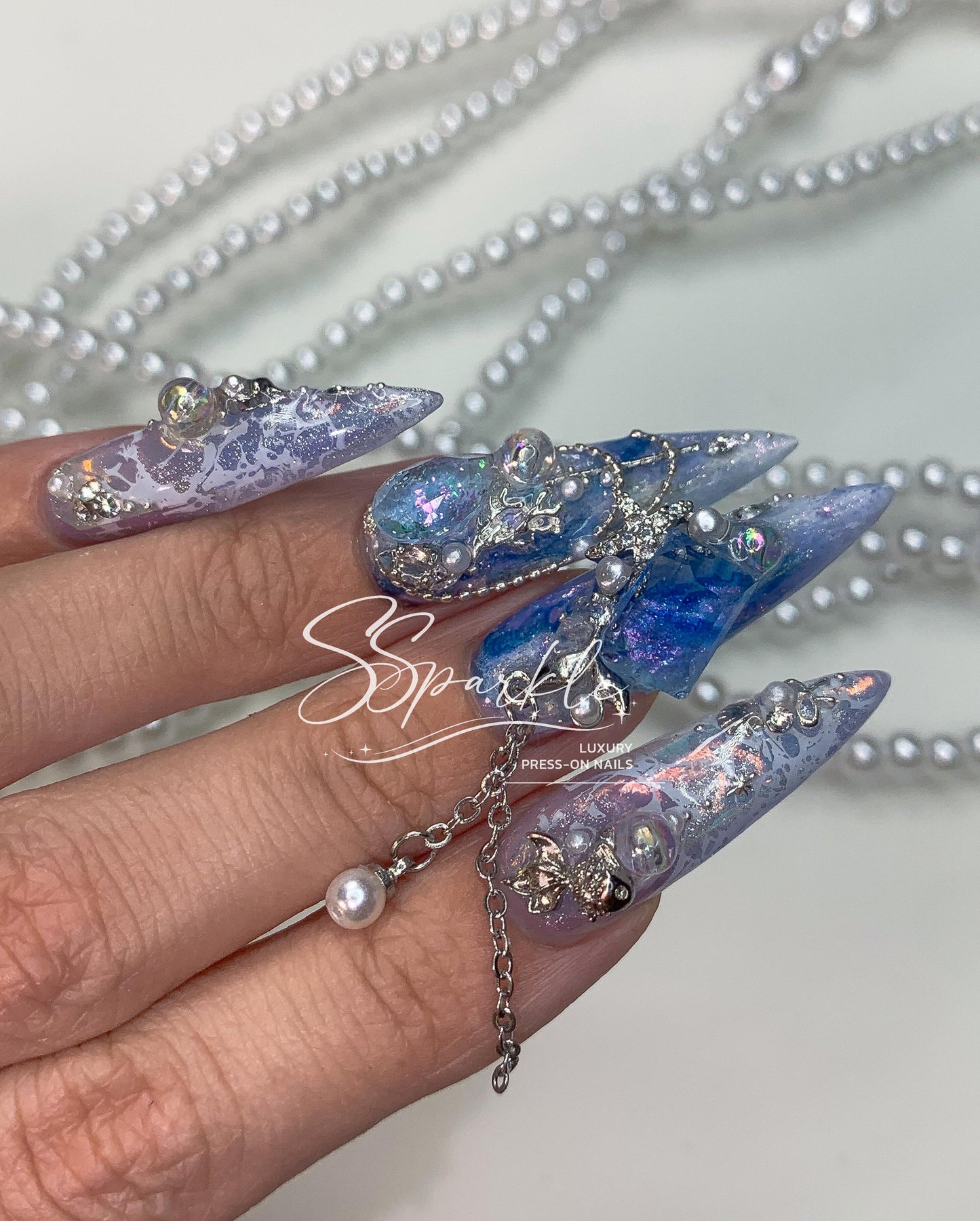 Royal Tides Press-on Nails