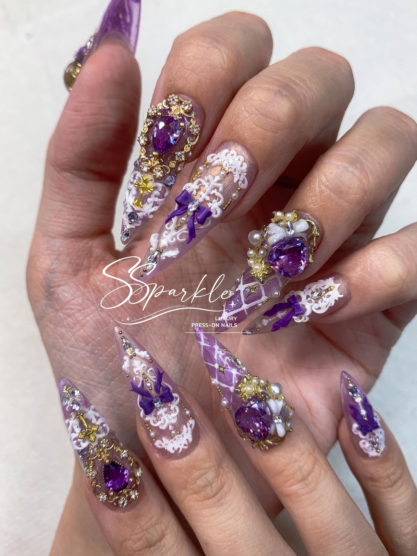 Baroque Serenade Press-on Nails