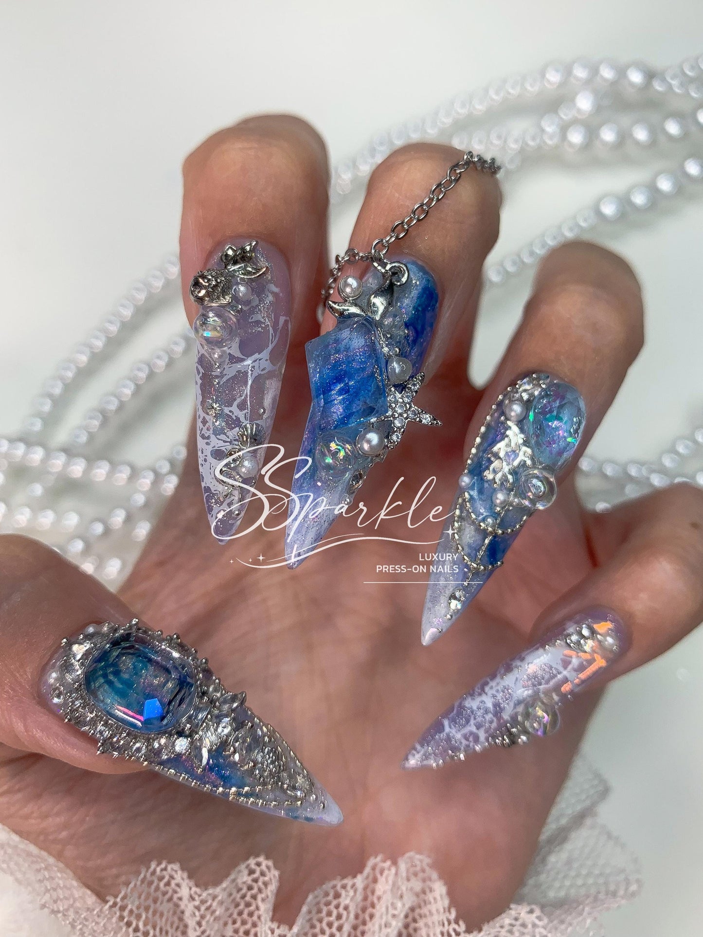 Royal Tides Press-on Nails