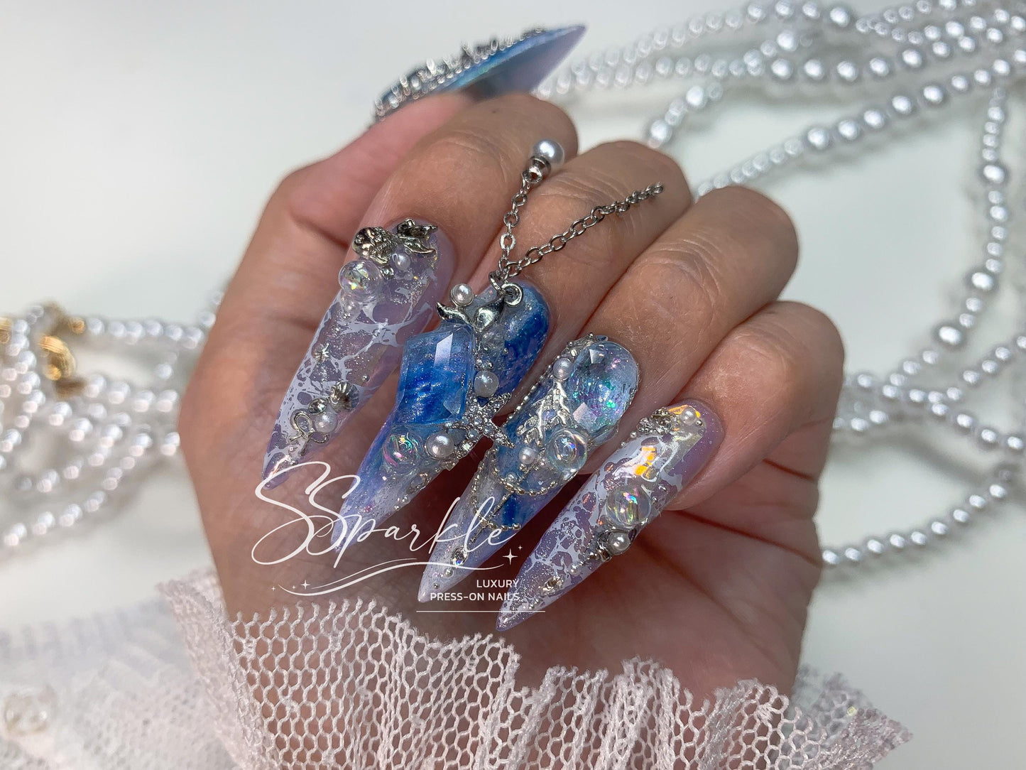 Royal Tides Press-on Nails