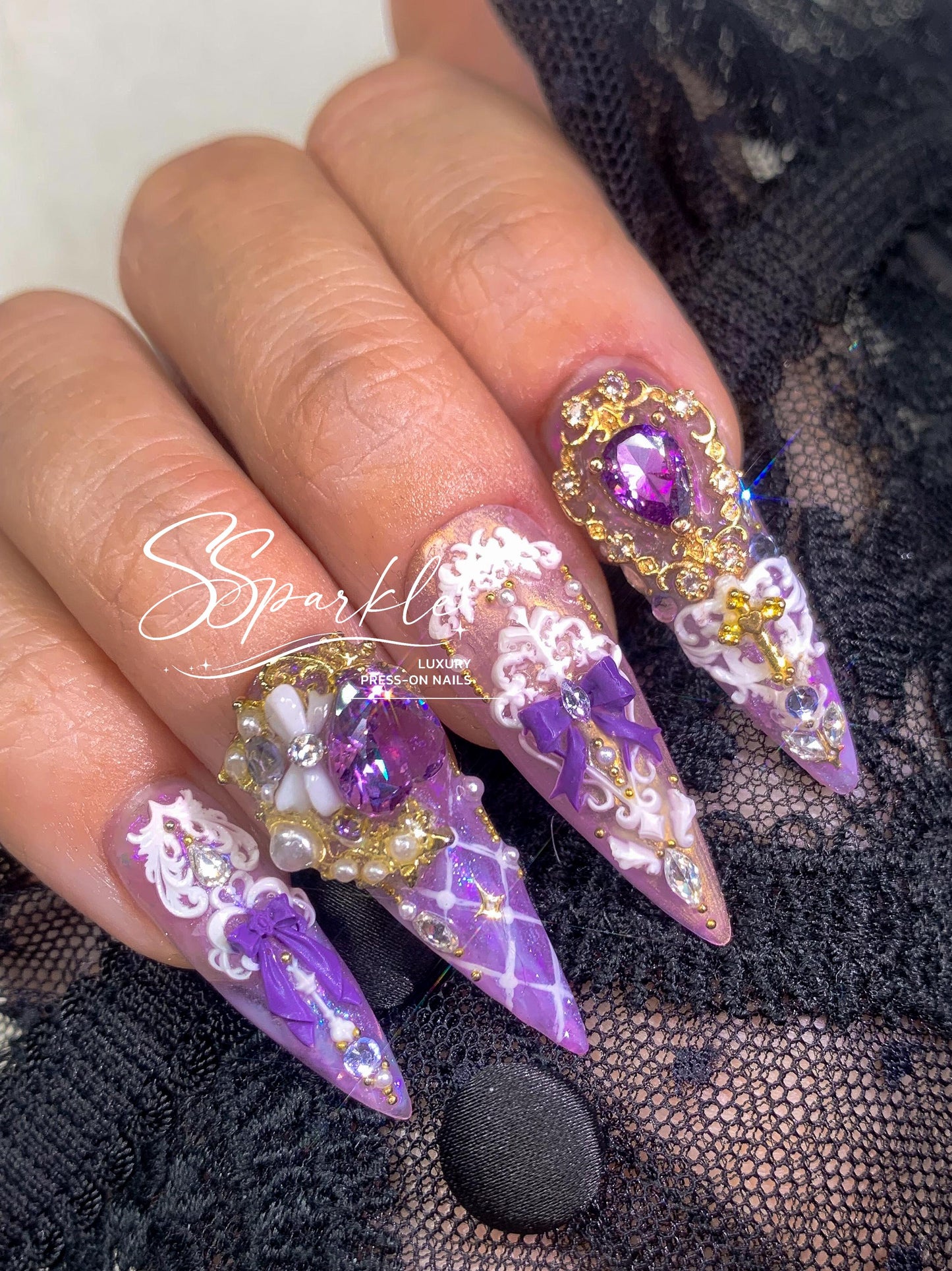 Baroque Serenade Press-on Nails