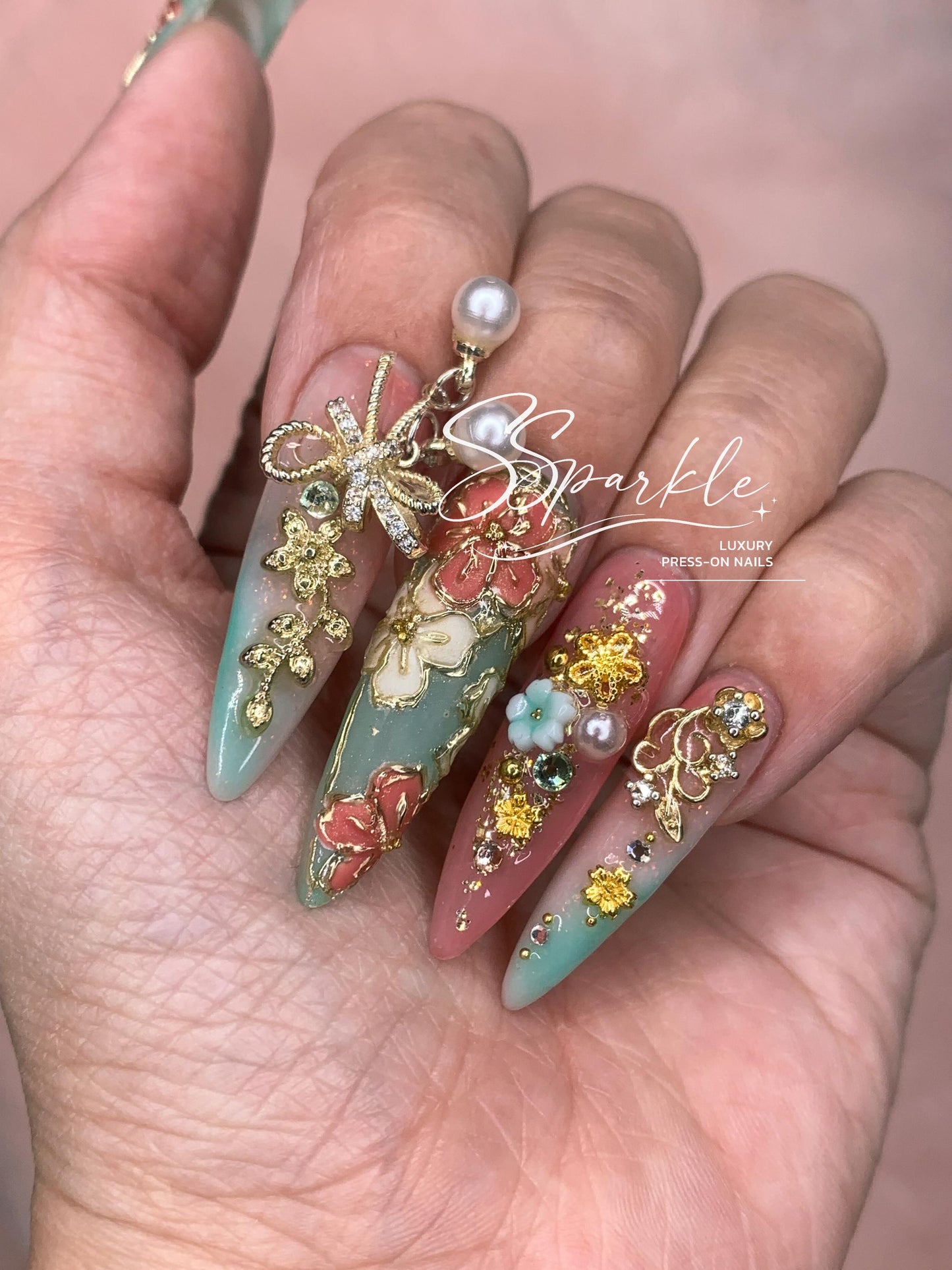 Yuzen Blossom Press-on Nails
