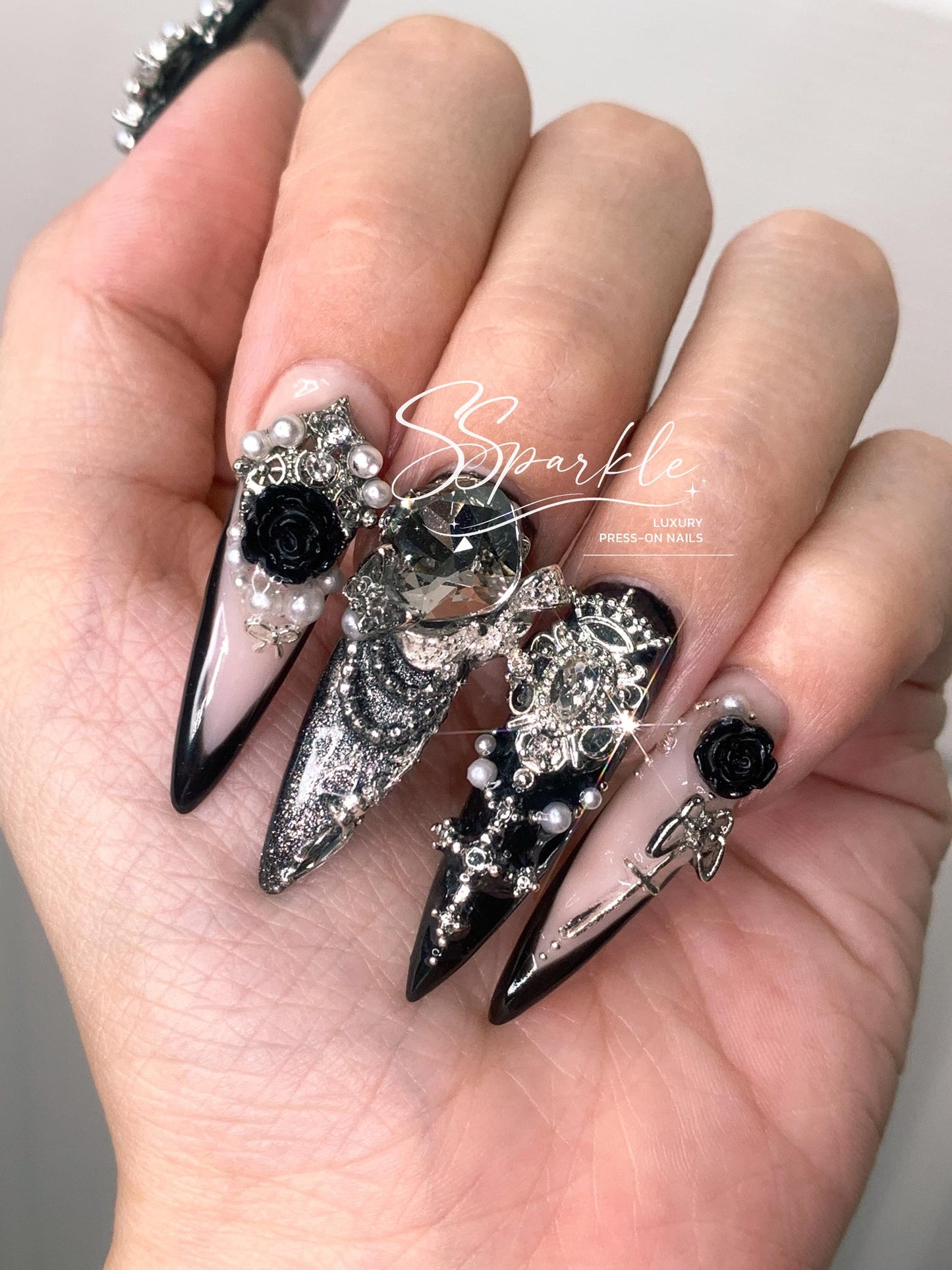 Obsidian Rose Press-on Nails