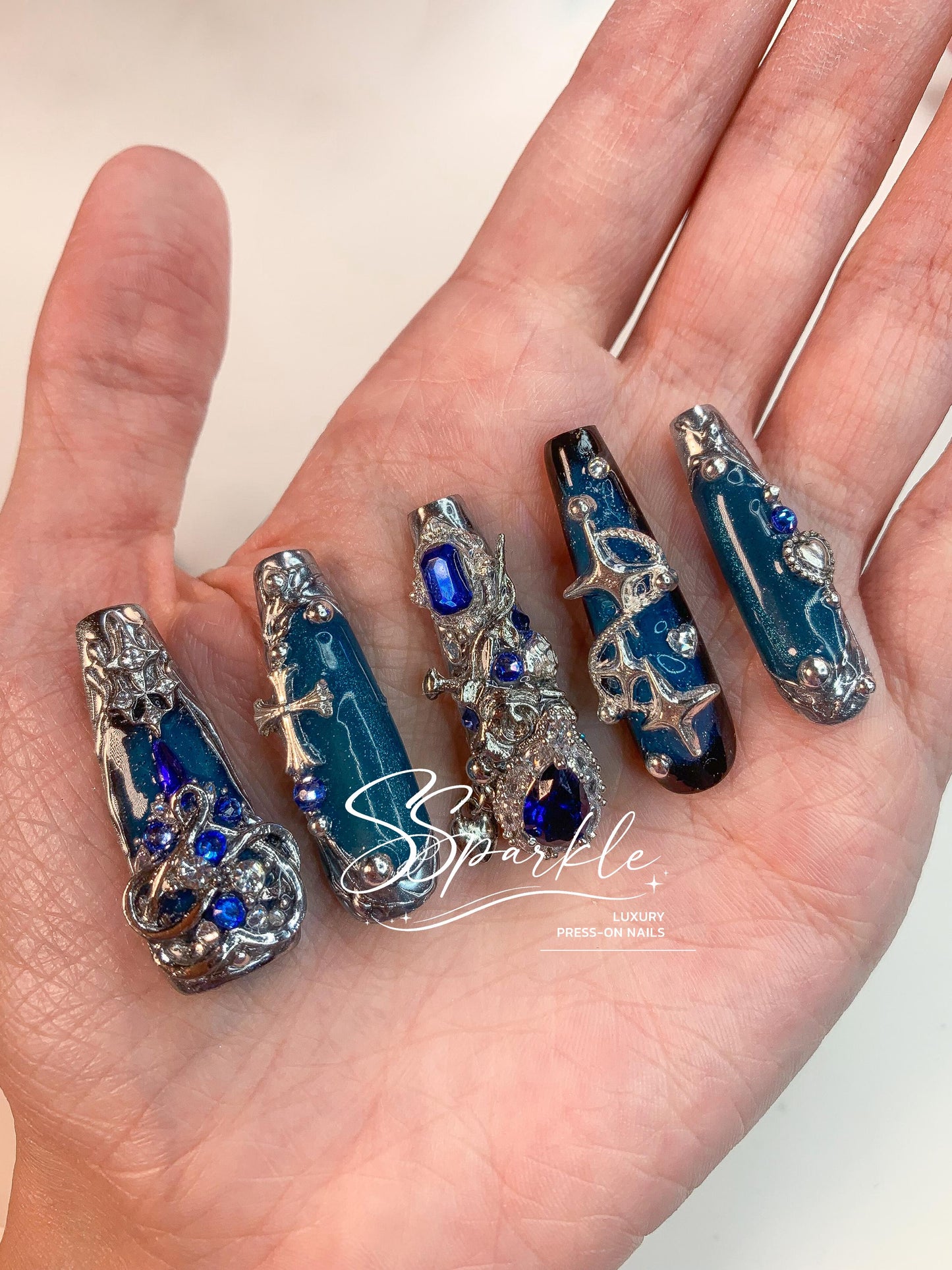 Azure Abyss Press-on Nails